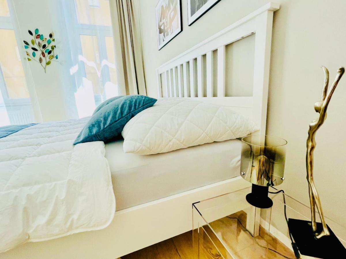 Colorful&quiet In Beautiful Viennese Building Appartement